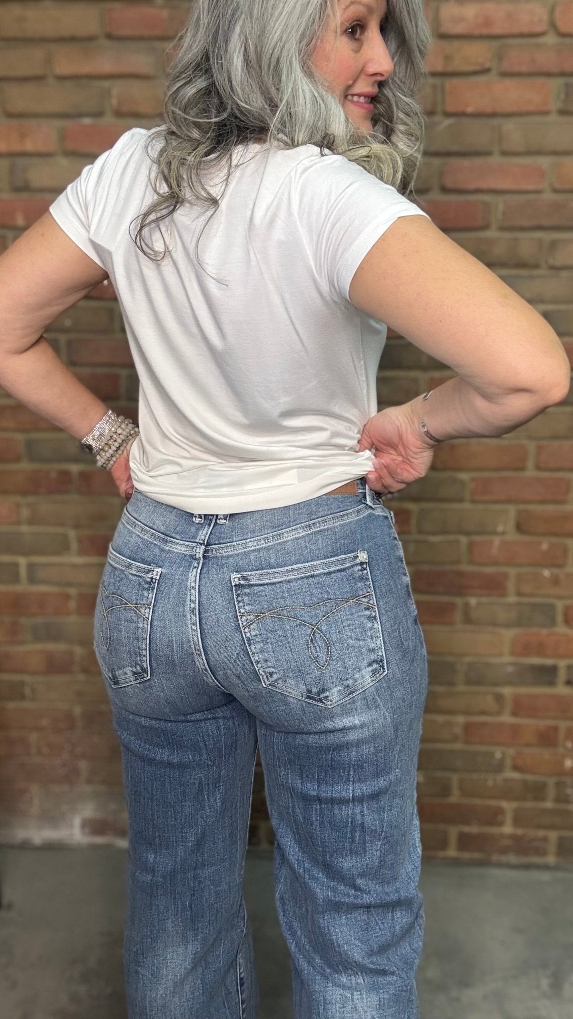 Judy Blue Mid Rise Straight - Vintage Vault Boutique