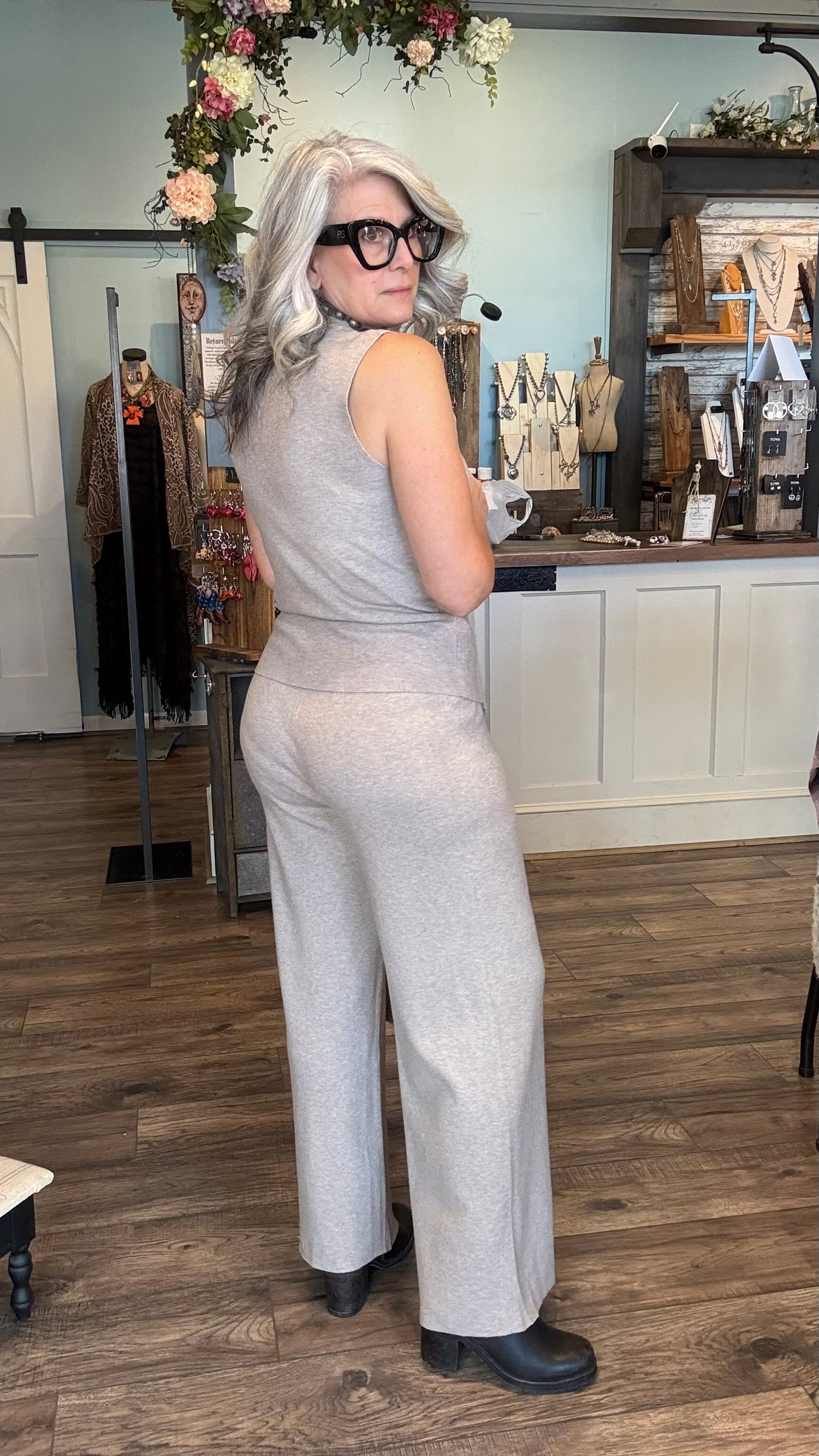 Classy Sleeveless Knit Turtle Neck