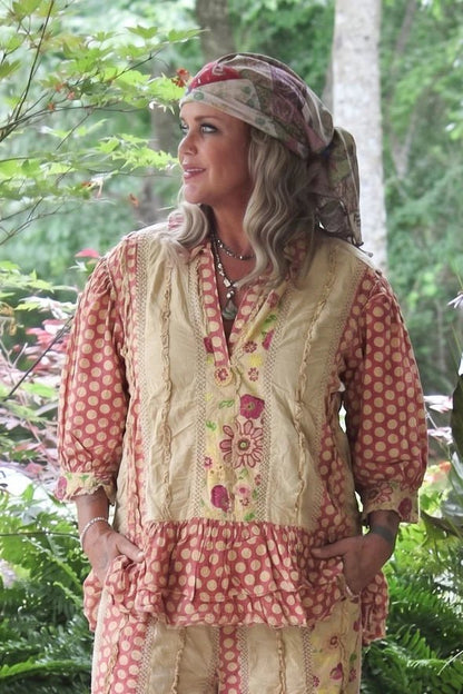 Garden Day Dreams Top - Vintage Vault Boutique