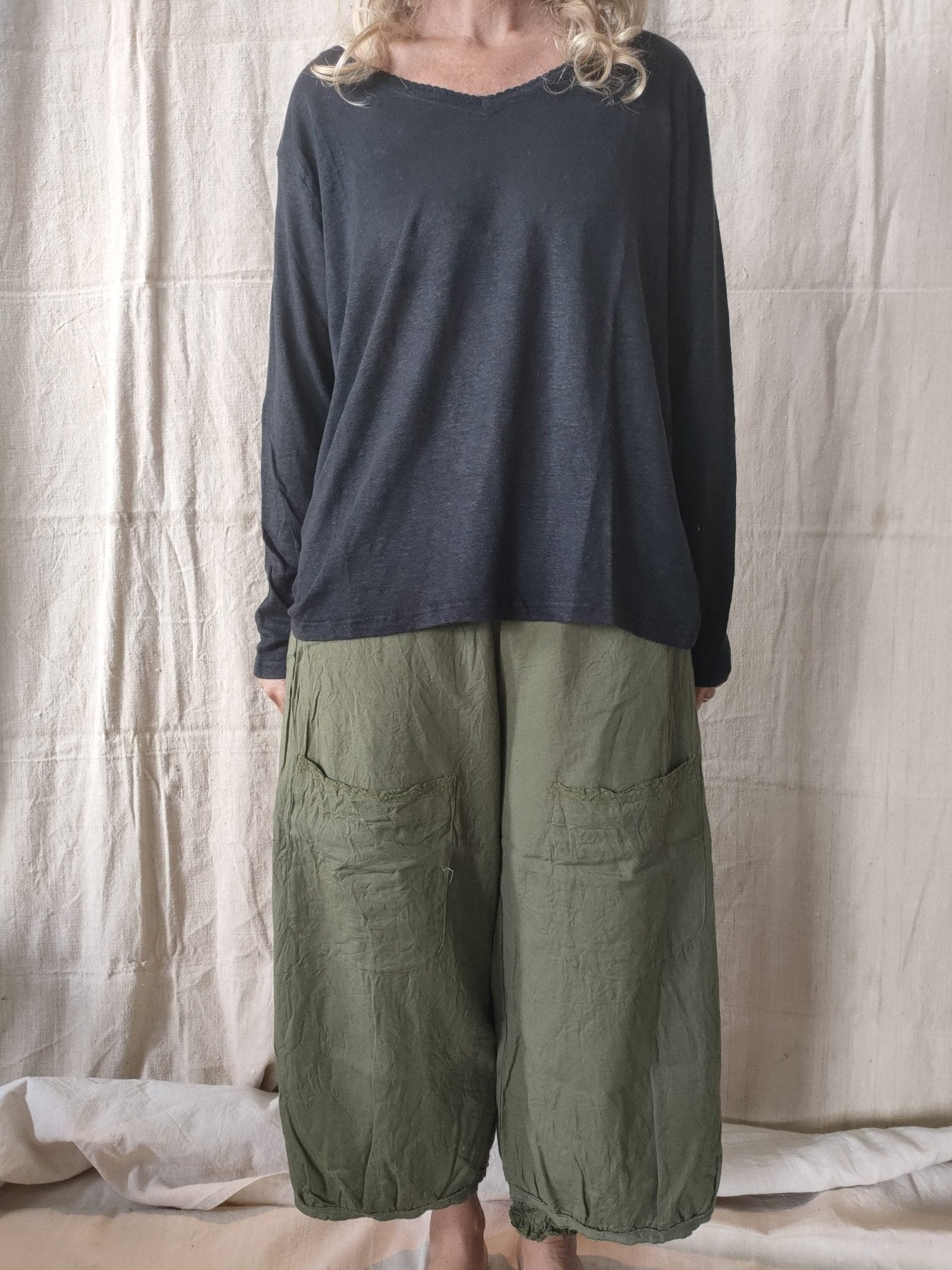 Noe T-Shirt in Black - Vintage Vault Boutique