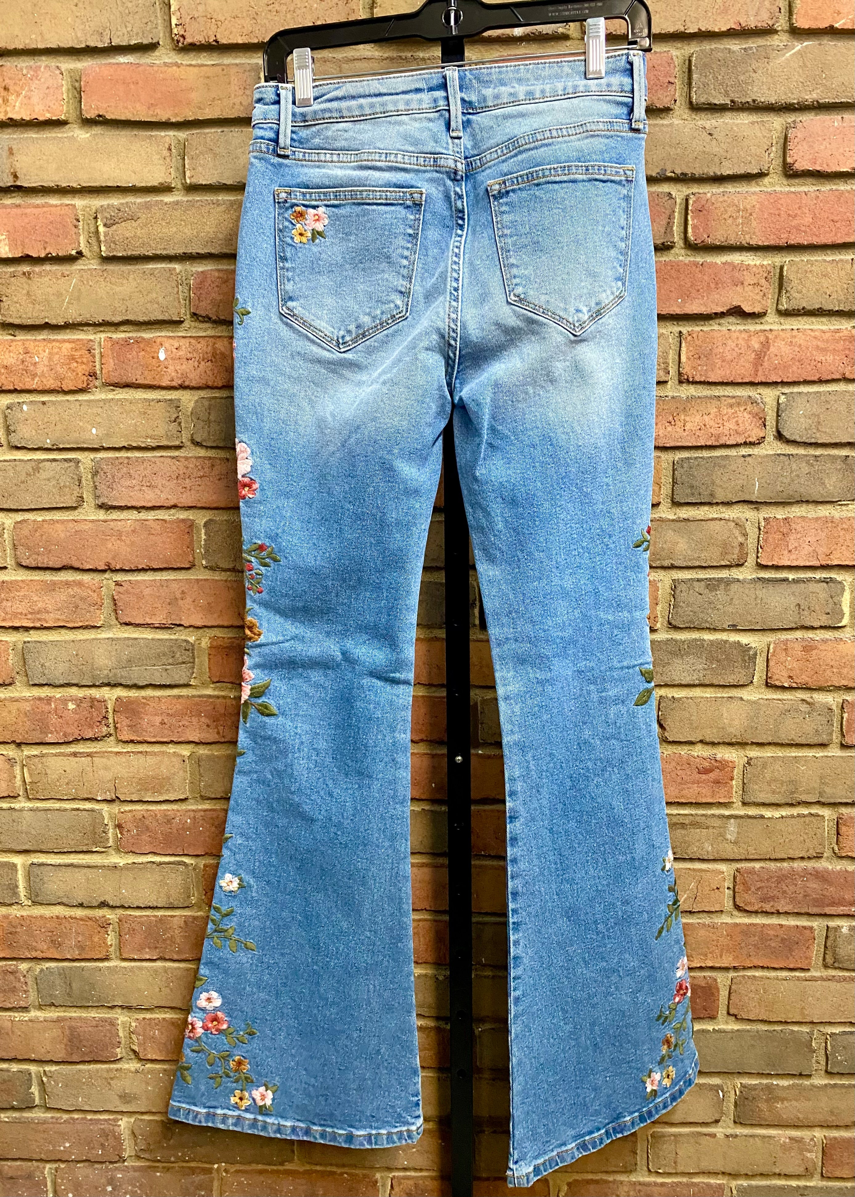 Farrah Embroidery Flare Jean 