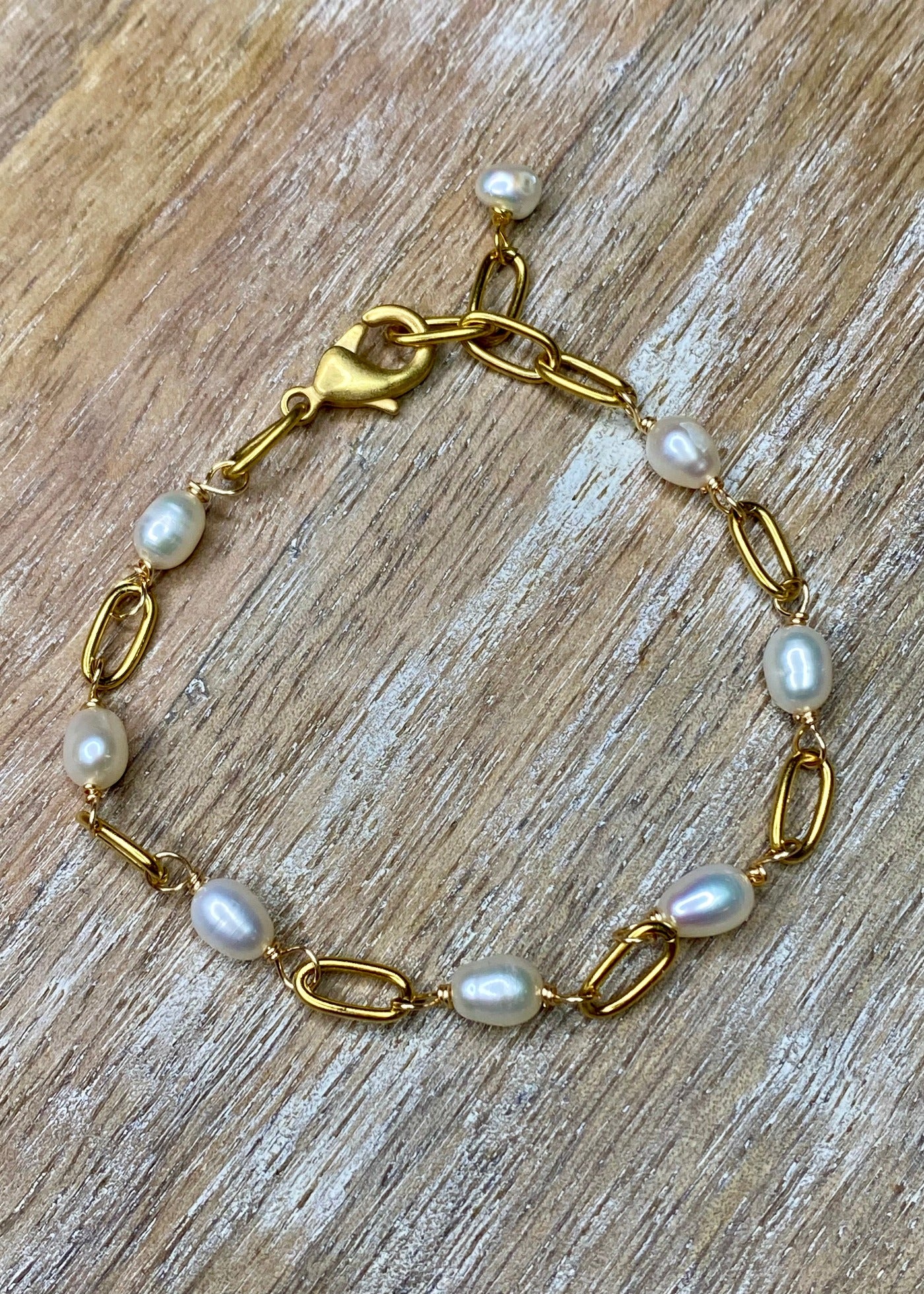 Gold Freshwater Pearl Chain Bracelet