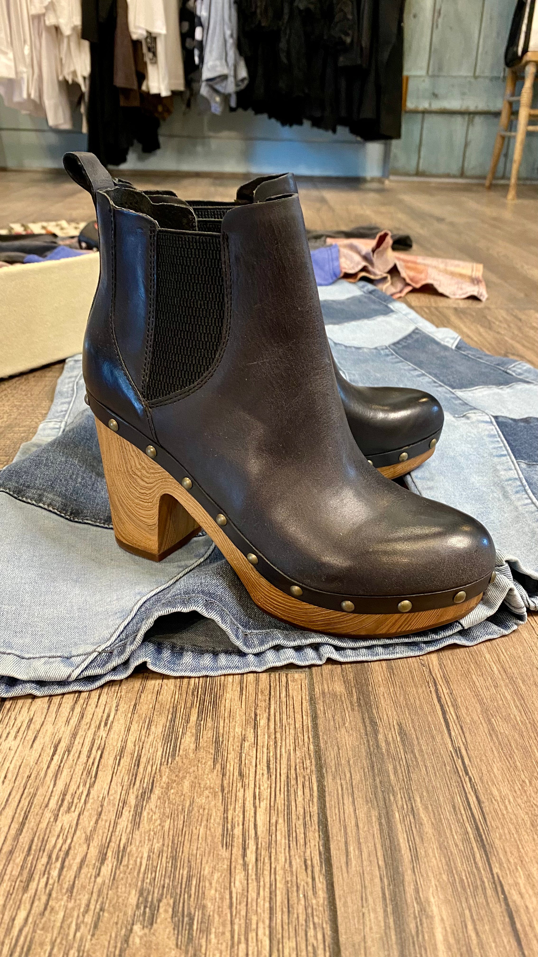 Deilia Boot Sz 9 10