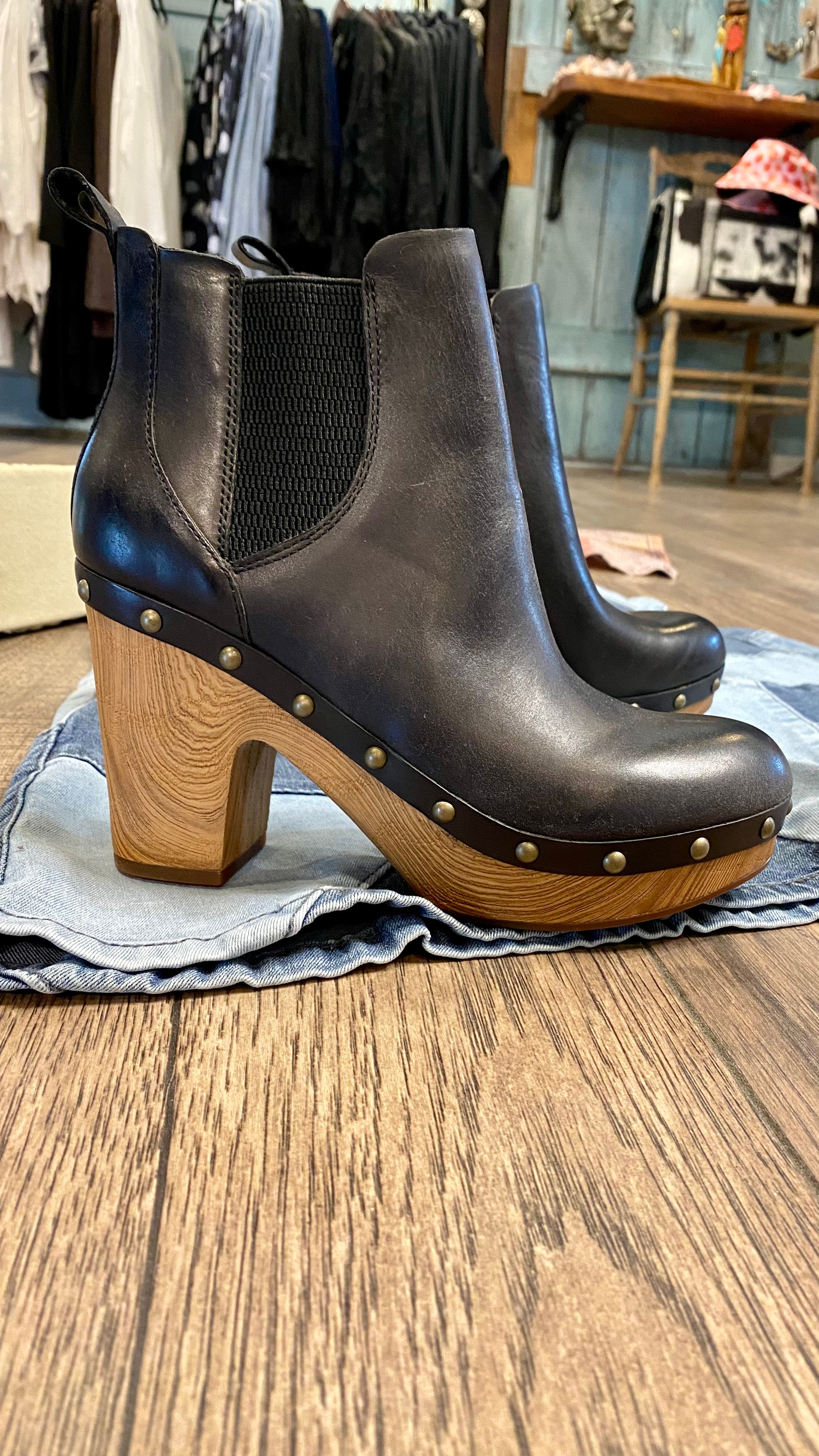 Deilia Boot Sz 9 10