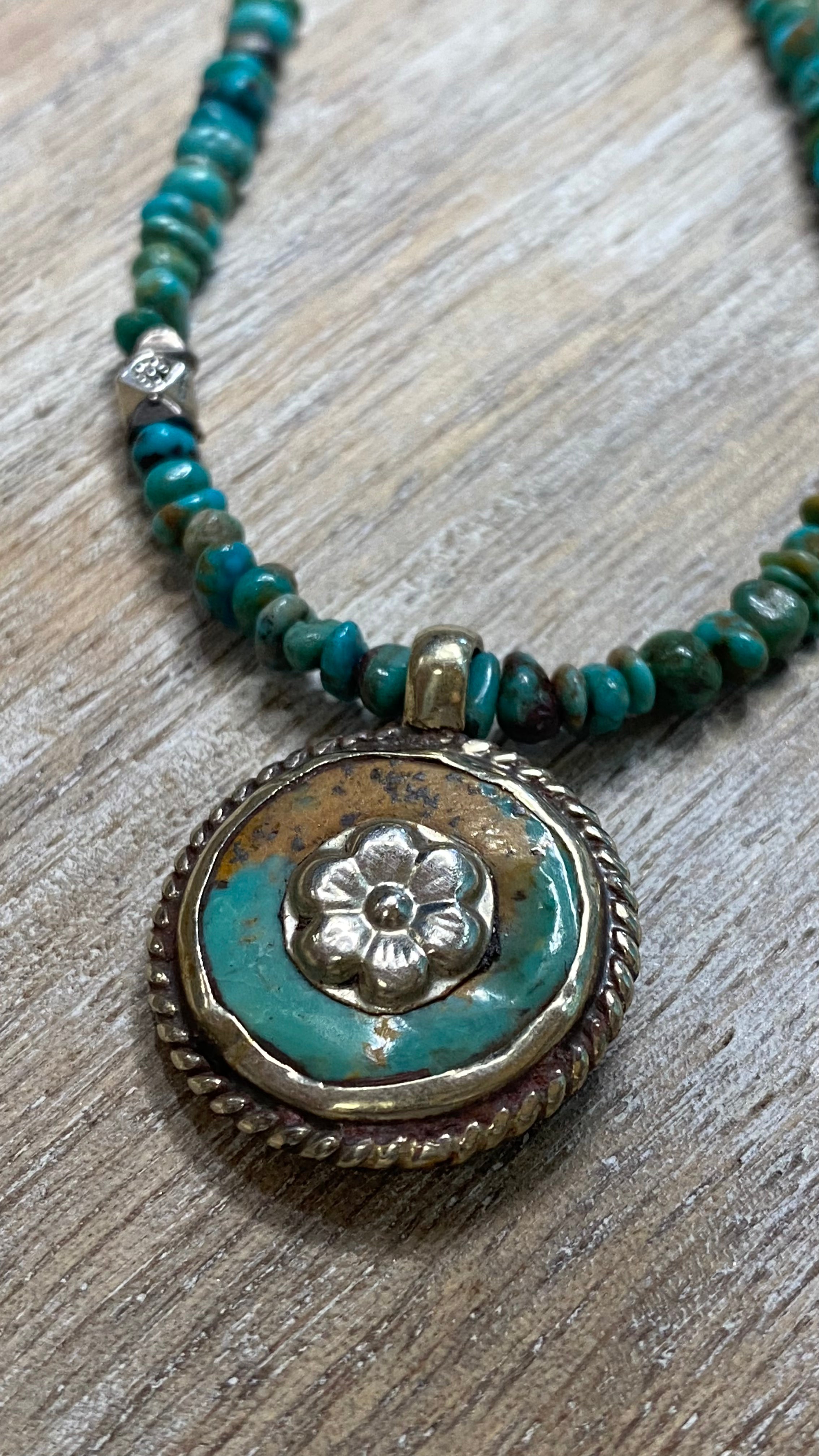 Simple Turquoise Pendent Necklace