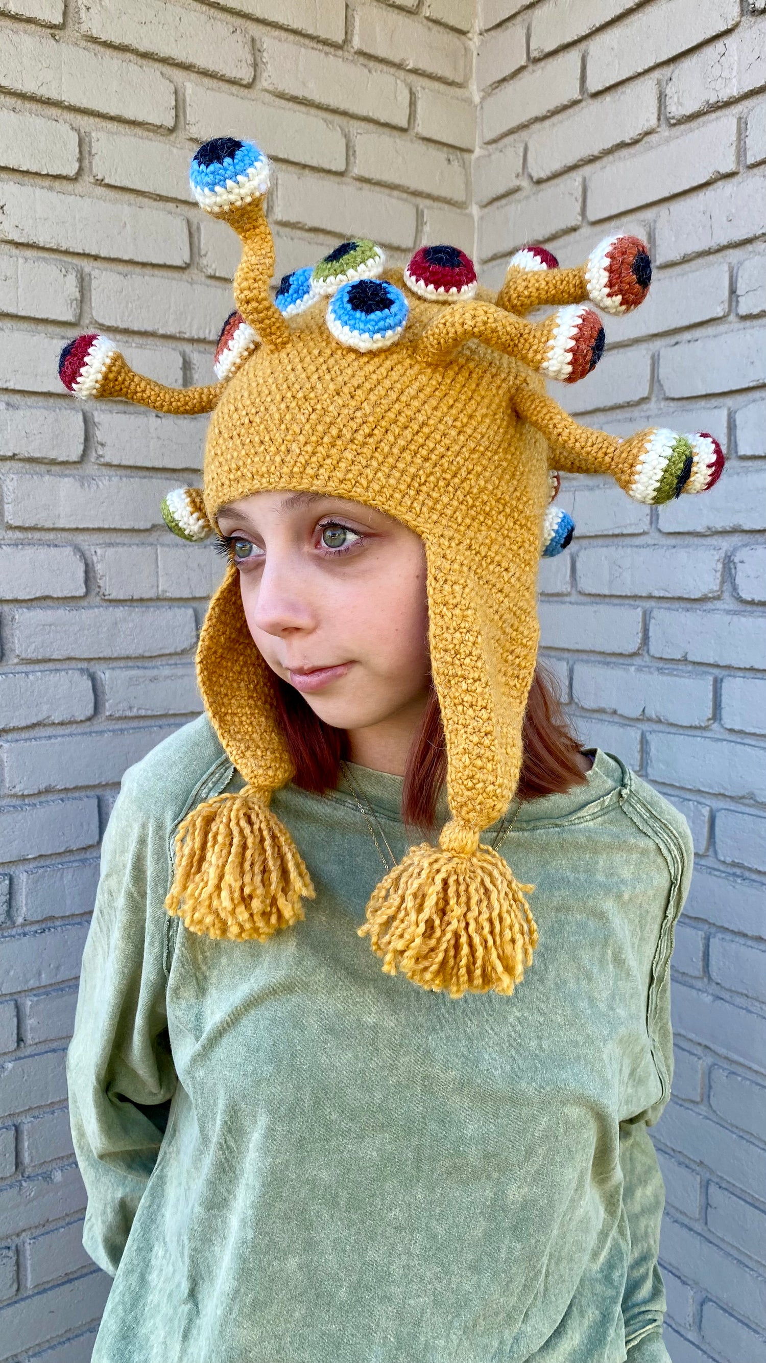 Millie Eyeball Hat