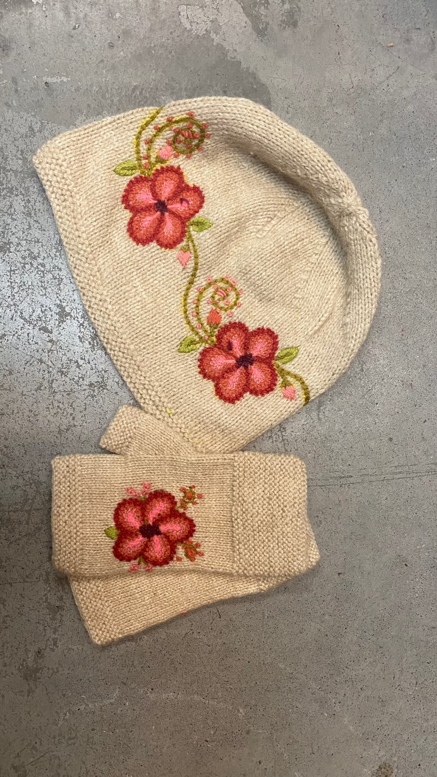 Bennie Hat with Hand Woven Flowers