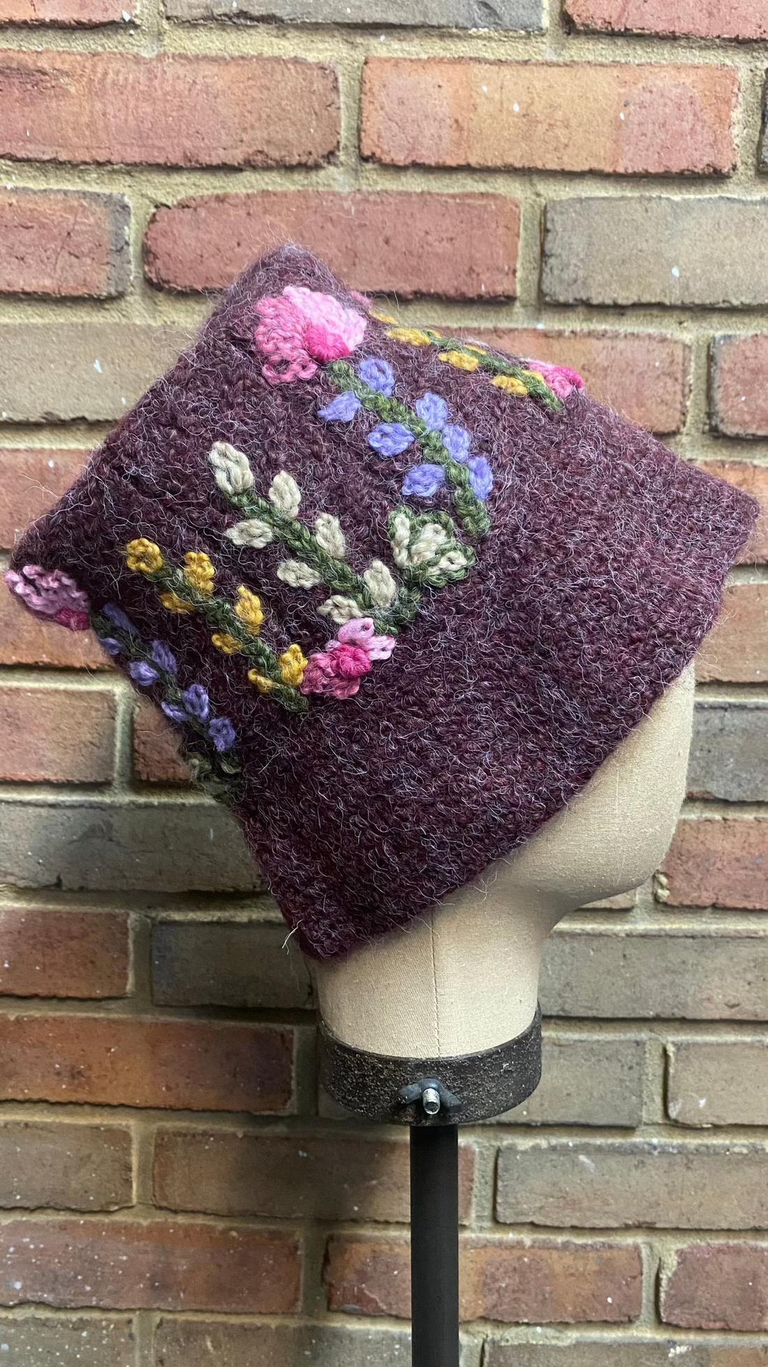 Embroidery Flower Bucket Hat