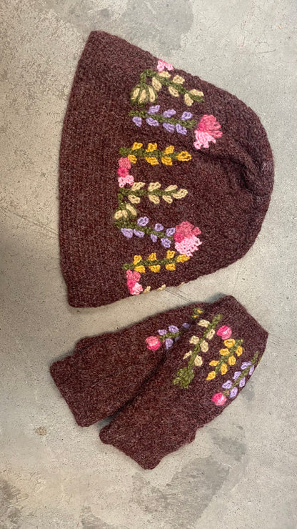 Embroidery Flower Cut Off Mittens