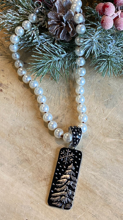 Black Christmas Tree on Short Pearls