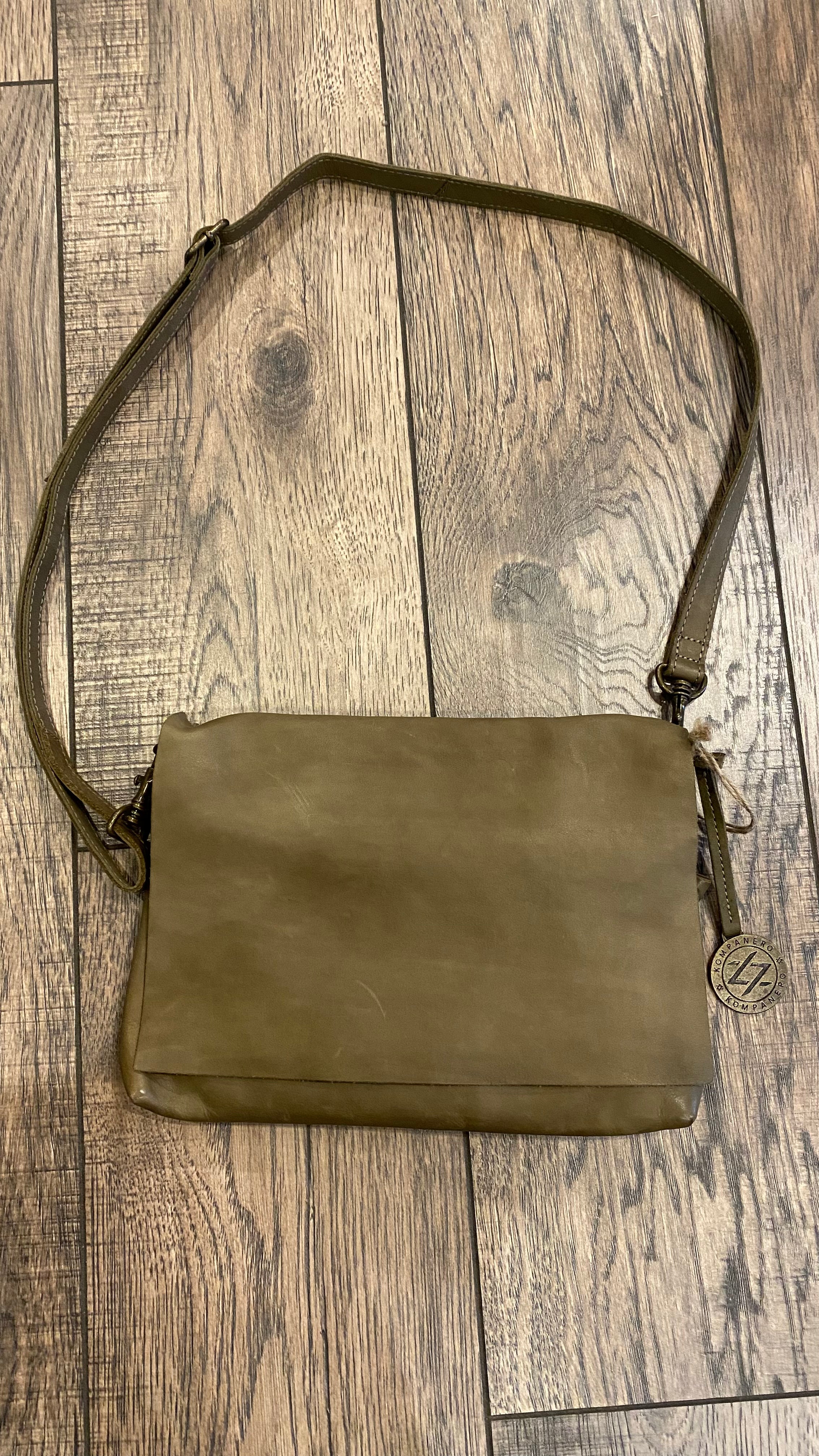 Anouk- Sling Bag