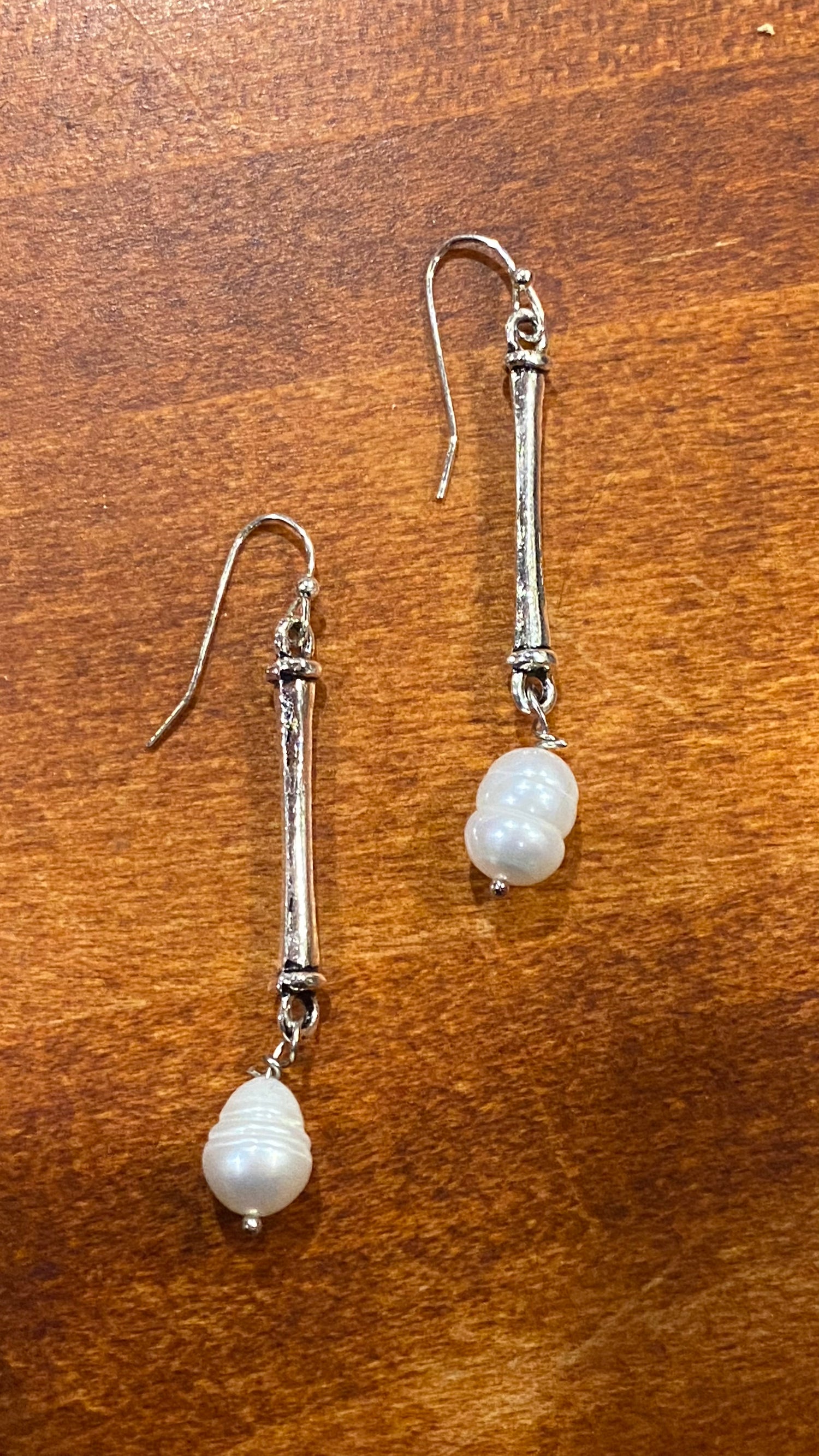 FABU Silver and Pearl Earring