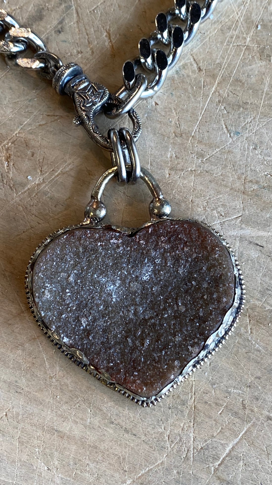 Druzy Heart Curb Chain Necklace