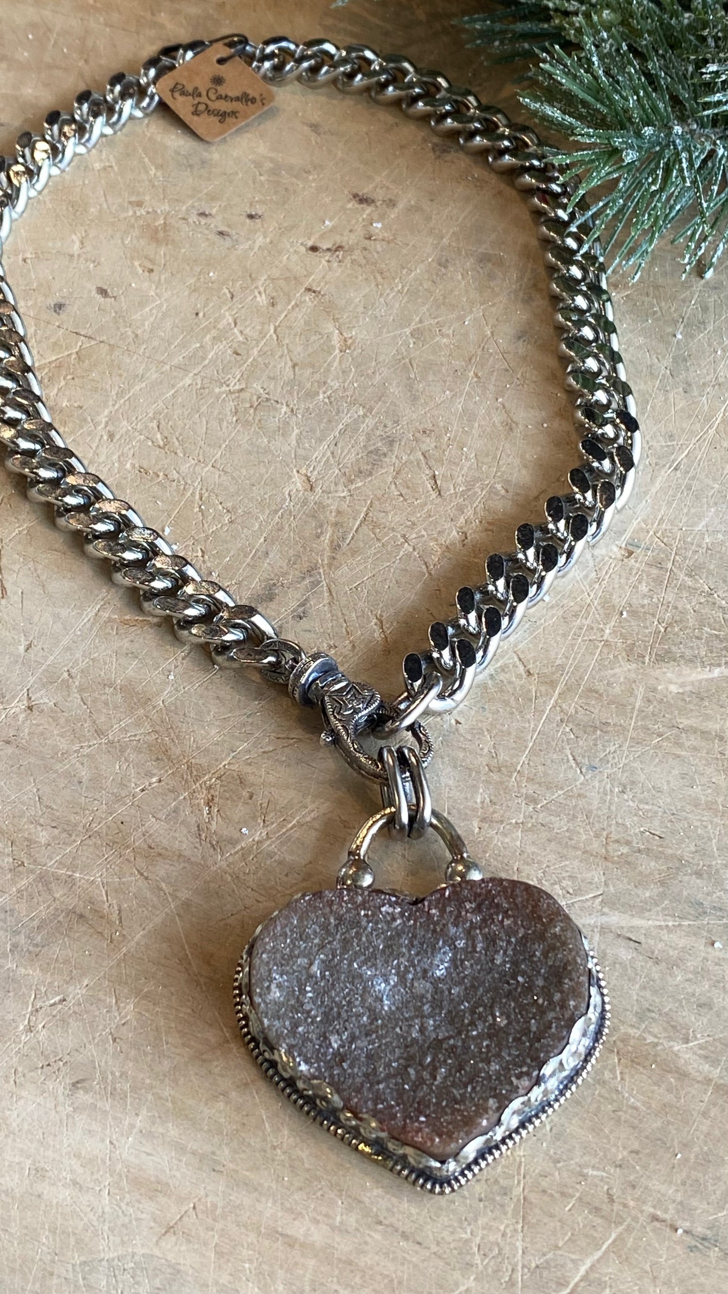 Druzy Heart Curb Chain Necklace