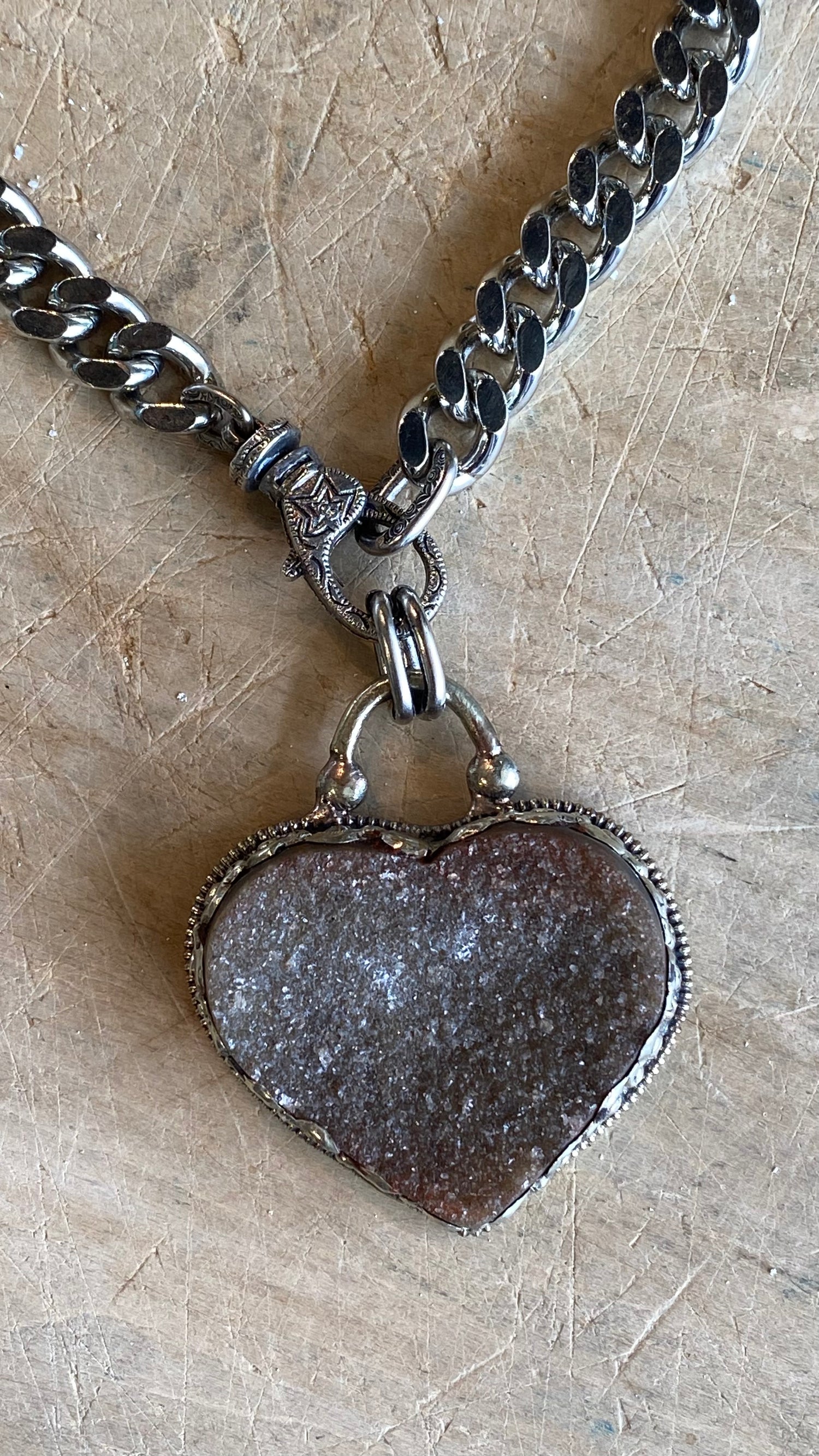 Druzy Heart Curb Chain Necklace