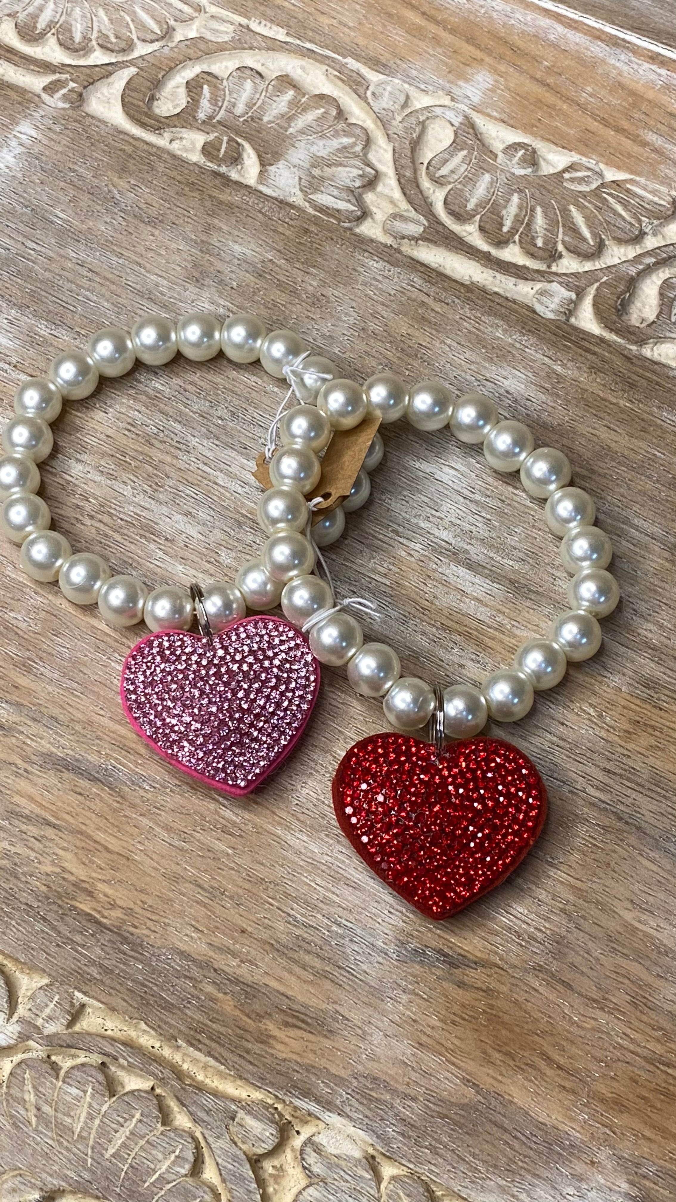 Puffy Heart on Pearl Stretch Bracelet