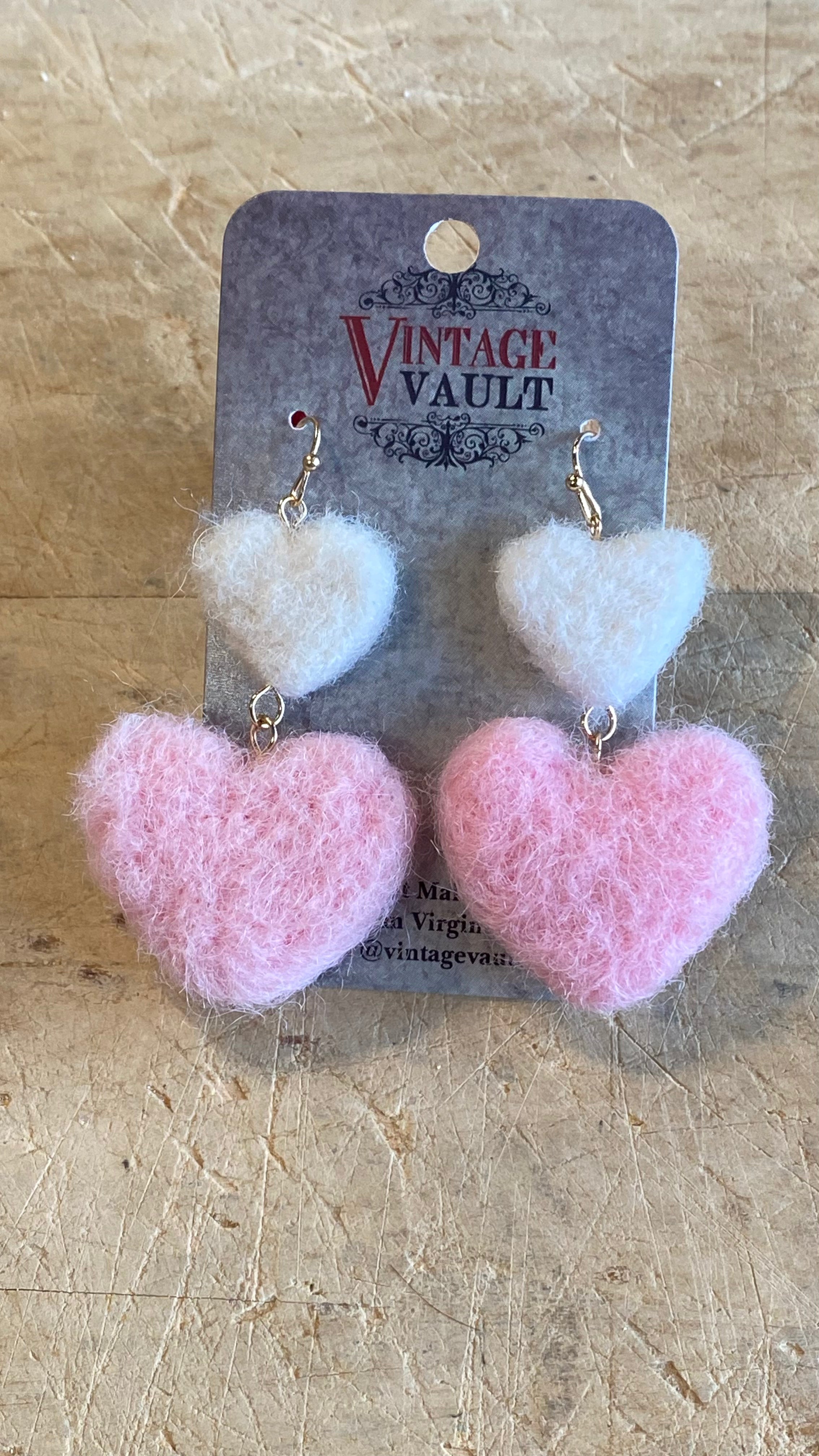 Fluffy Heart Earring