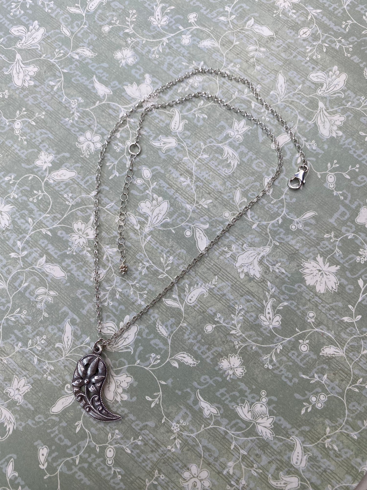 Silver Swirl with Flower Necklace