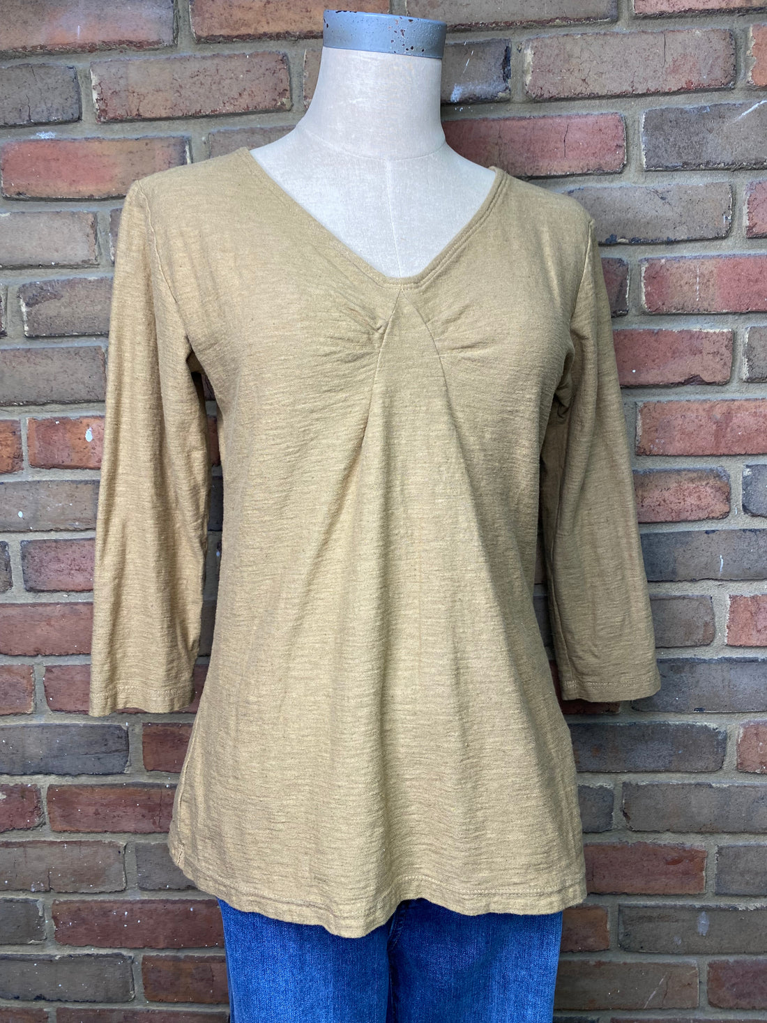 Tuck Front 3/4 Sleeve Top