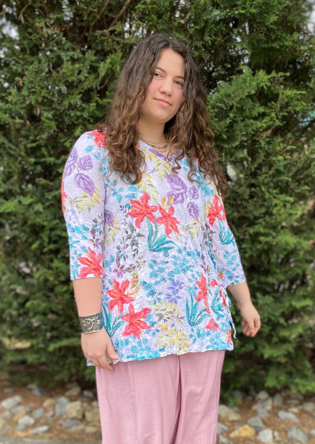 Crinkle Floral One Pocket Top  