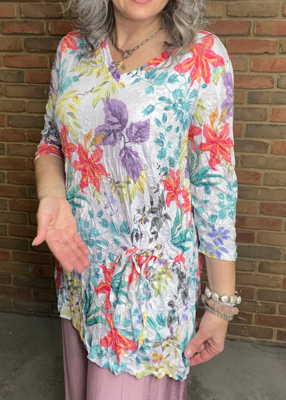 Crinkle Floral One Pocket Top  