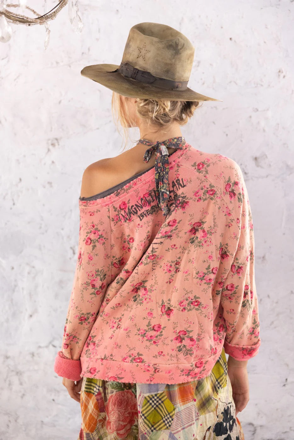 Top 1746 Floral Hawk Richi Sweatshirt  Azalea Floral