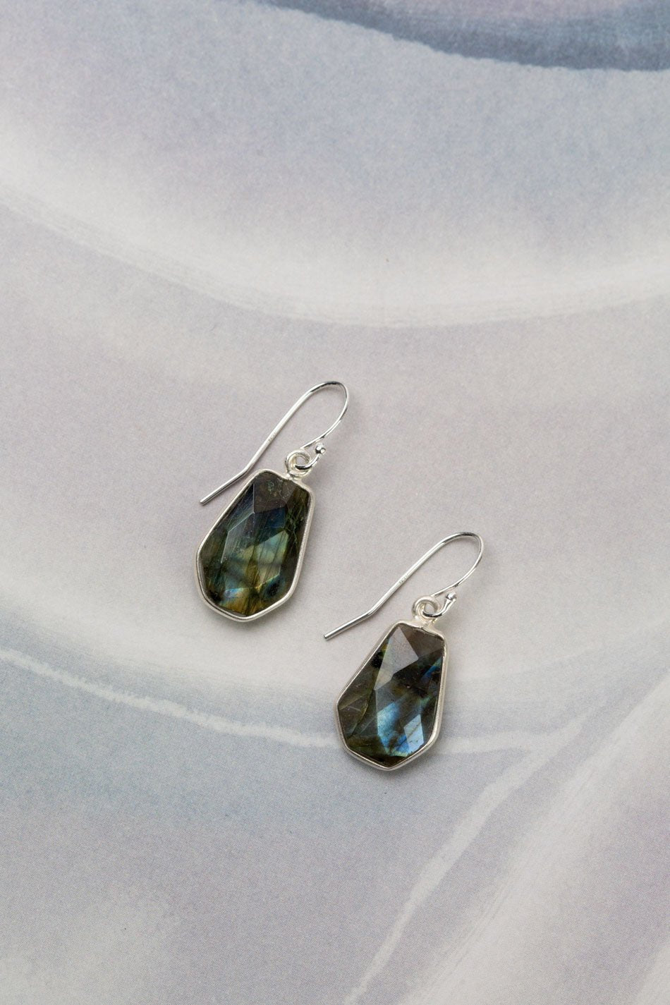 Mystic Faceted Labradorite Simple Earrings E023 - Vintage Vault Boutique