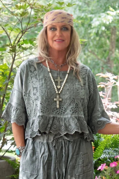 Softly Worn Top - Charcoal - Vintage Vault Boutique