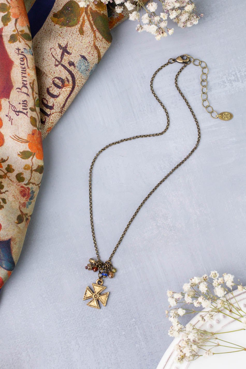 Sacred Heart Simple Necklace N005 - Vintage Vault Boutique