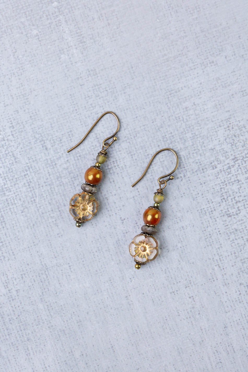 Sacred Heart Simple Earrings E022 - Vintage Vault Boutique