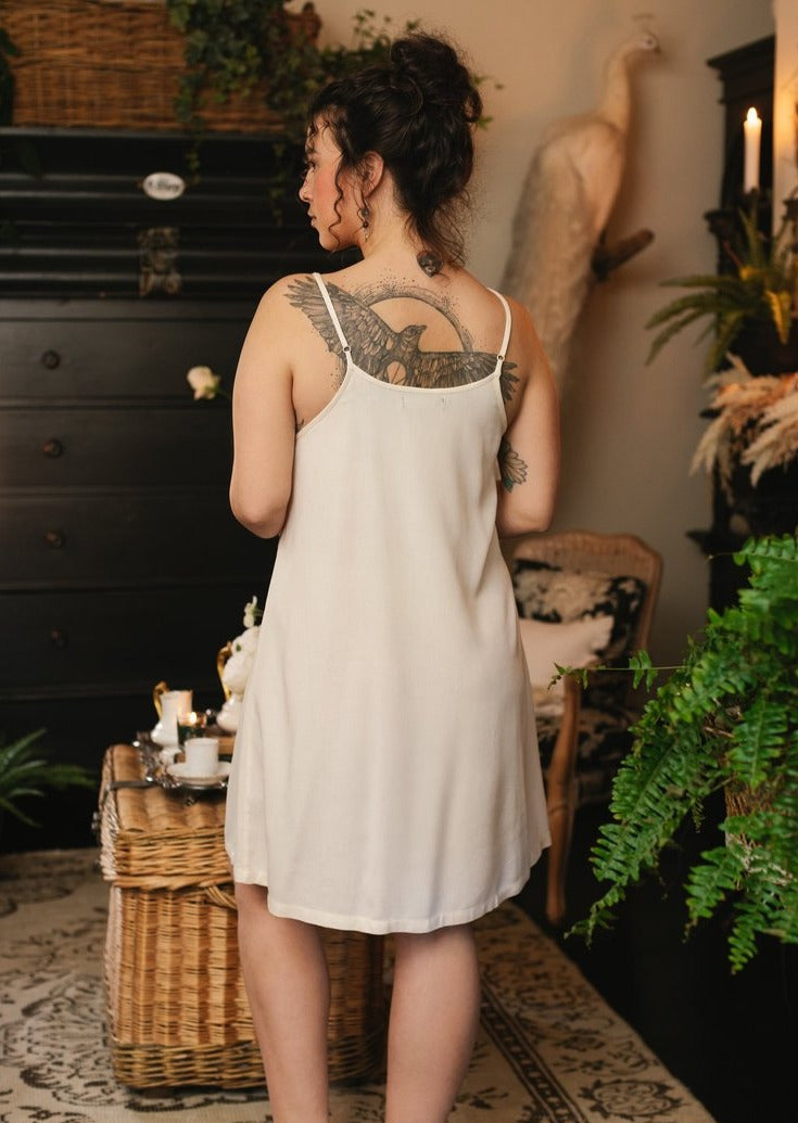 Back view of model wearing Etoile Simple Slip.