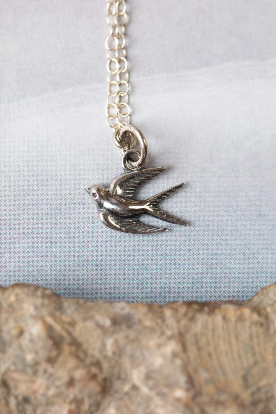 Sentiment 15.75-17.75&quot; Simple Sterling Silver Bird Necklace