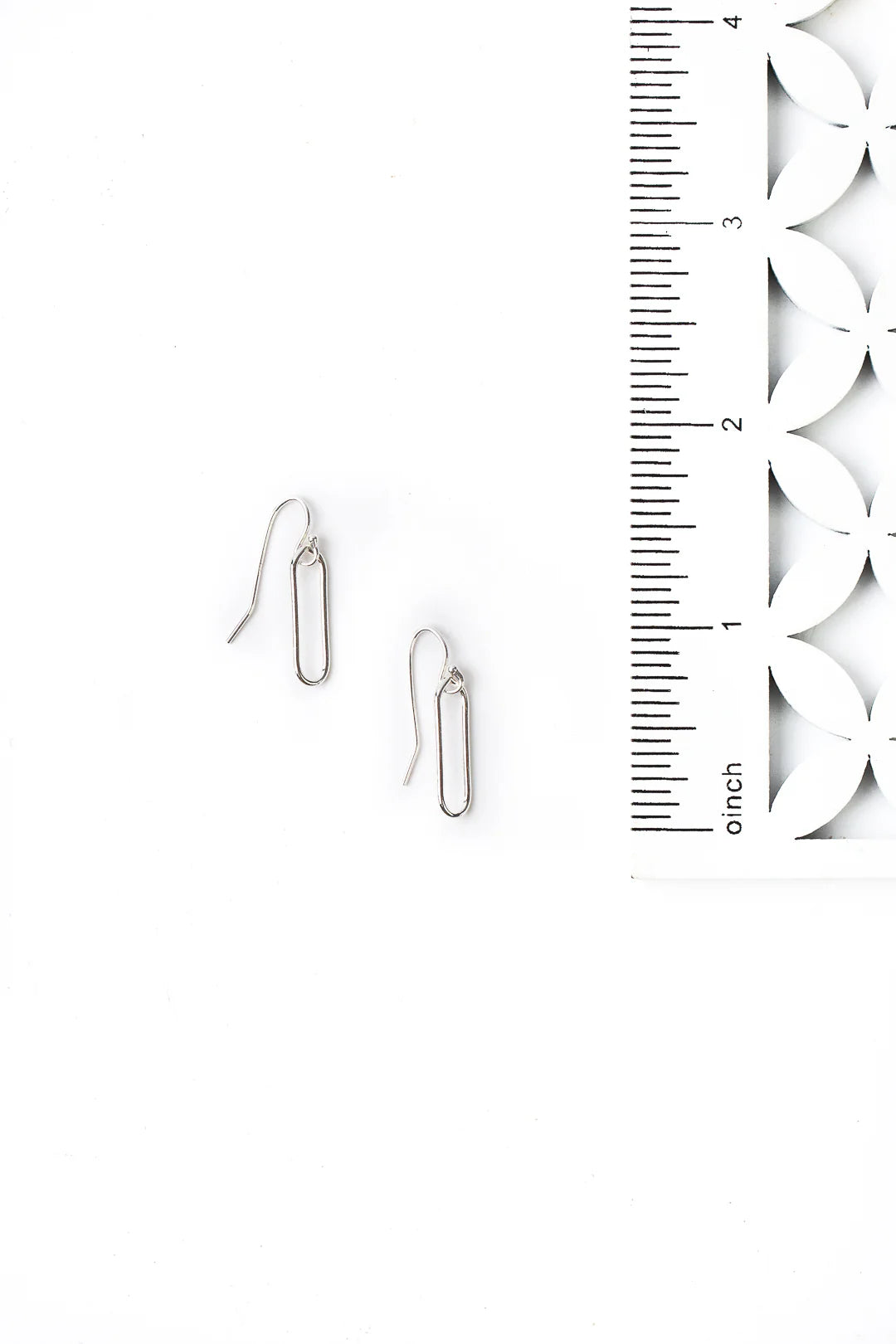 Simplicity Silver Paperclip Earrings E008