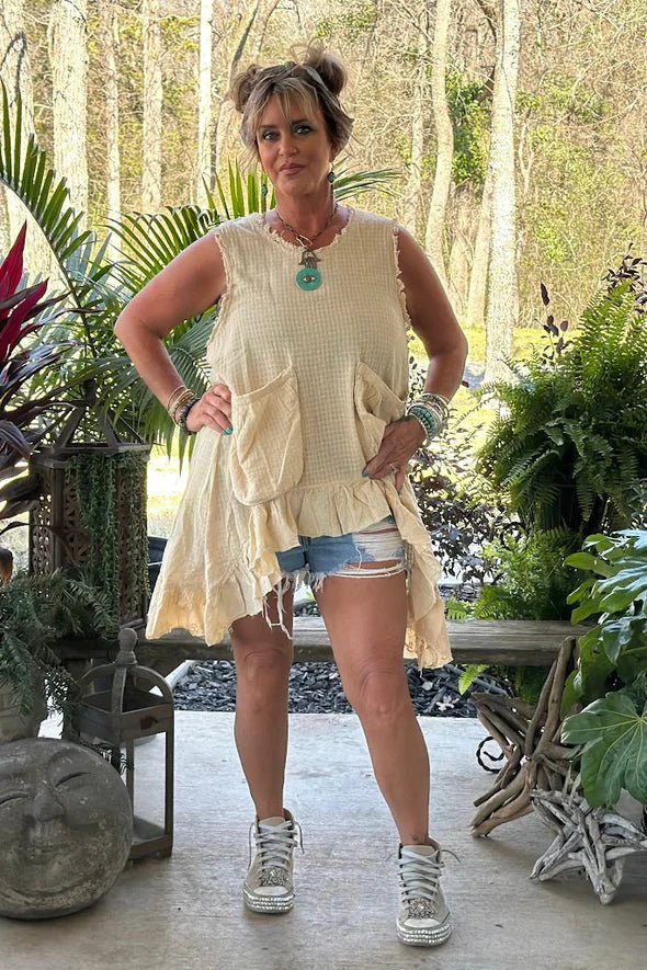 Swooping In Tank - Vintage Vault Boutique