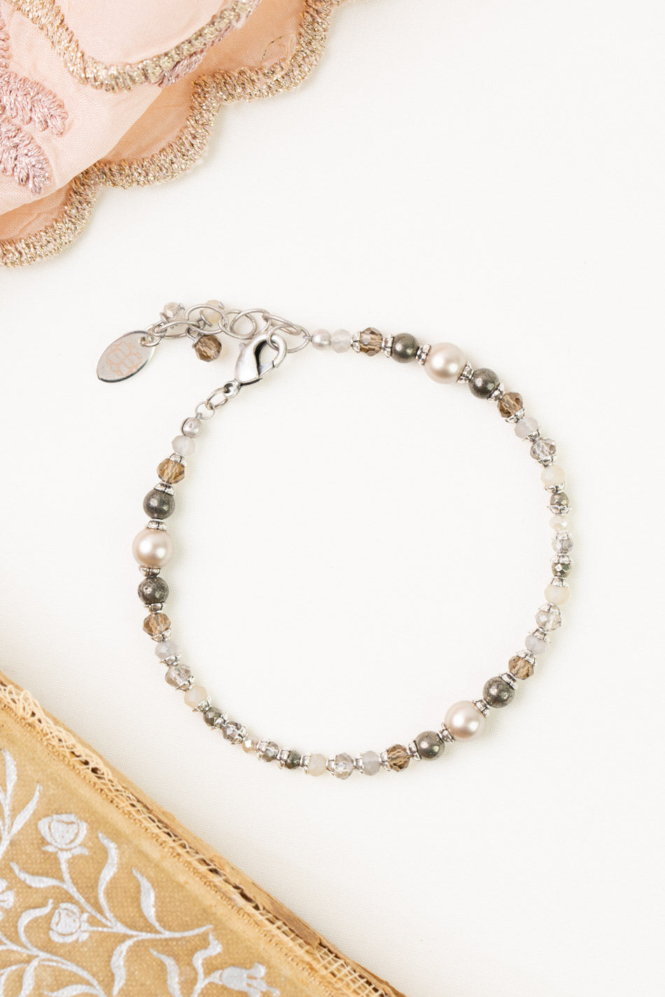 Windsor Castle 7.5-8.5&quot; Pyrite, Crystal, Pearl Simple Bracelet