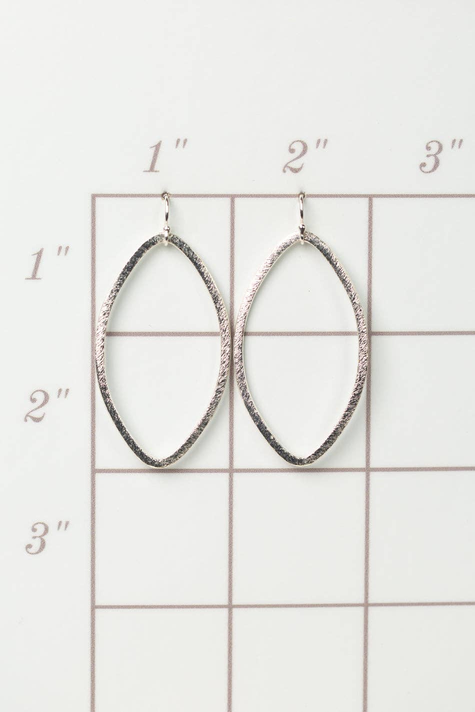 Brushed Silver Oval Frame Statement Earrings E039 - Vintage Vault Boutique