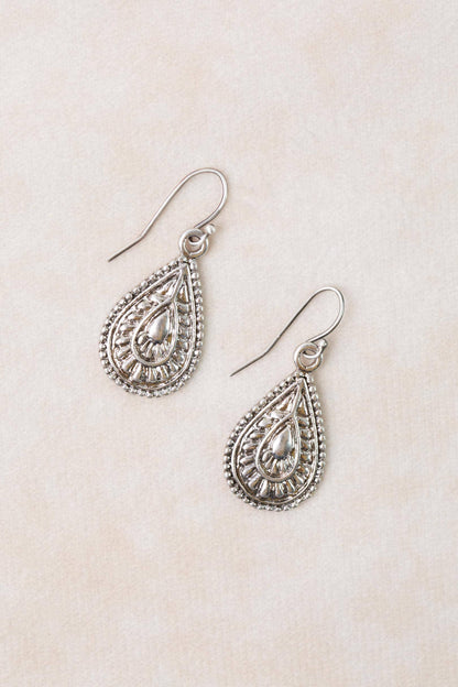 Mint Julep Antique Silver Teardrop Earrings E071 - Vintage Vault Boutique