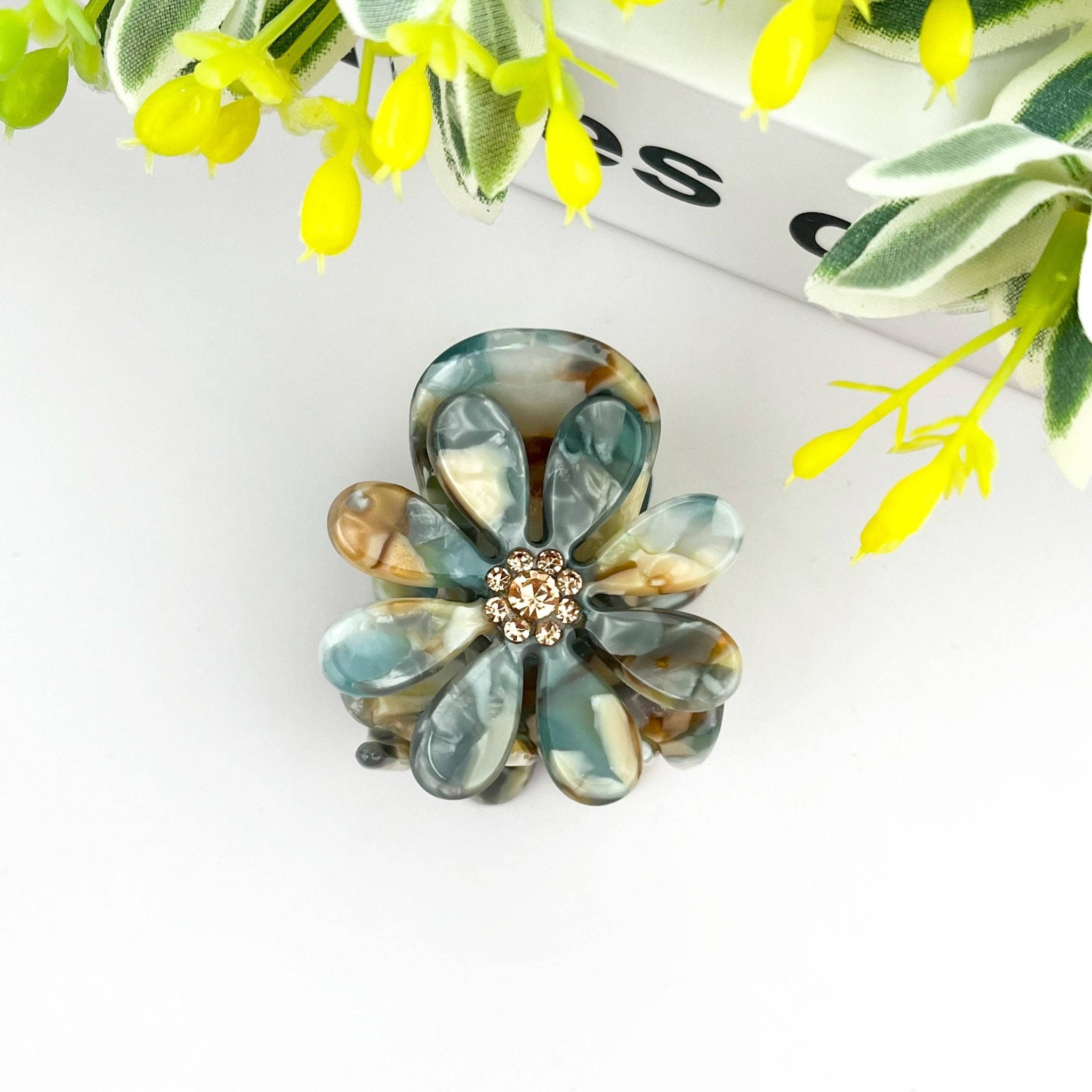 Daisy Diamond - studded Claw Clip - Vintage Vault Boutique