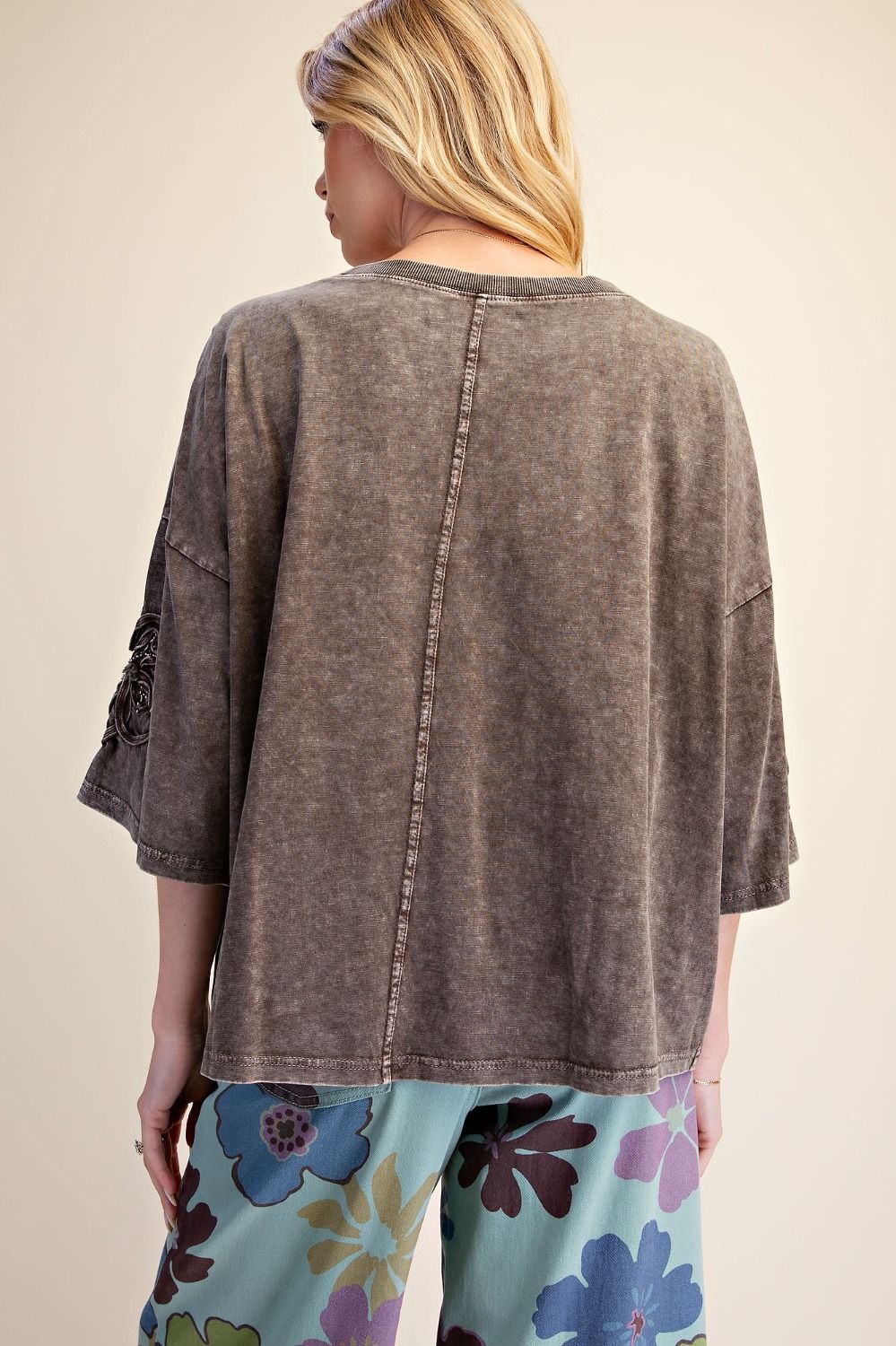Embroidery Detail Knit Top - Vintage Vault Boutique