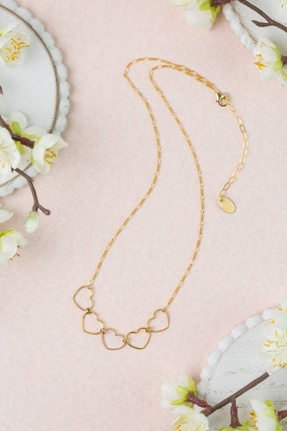 Bold Heart 17-19" Simple Necklace