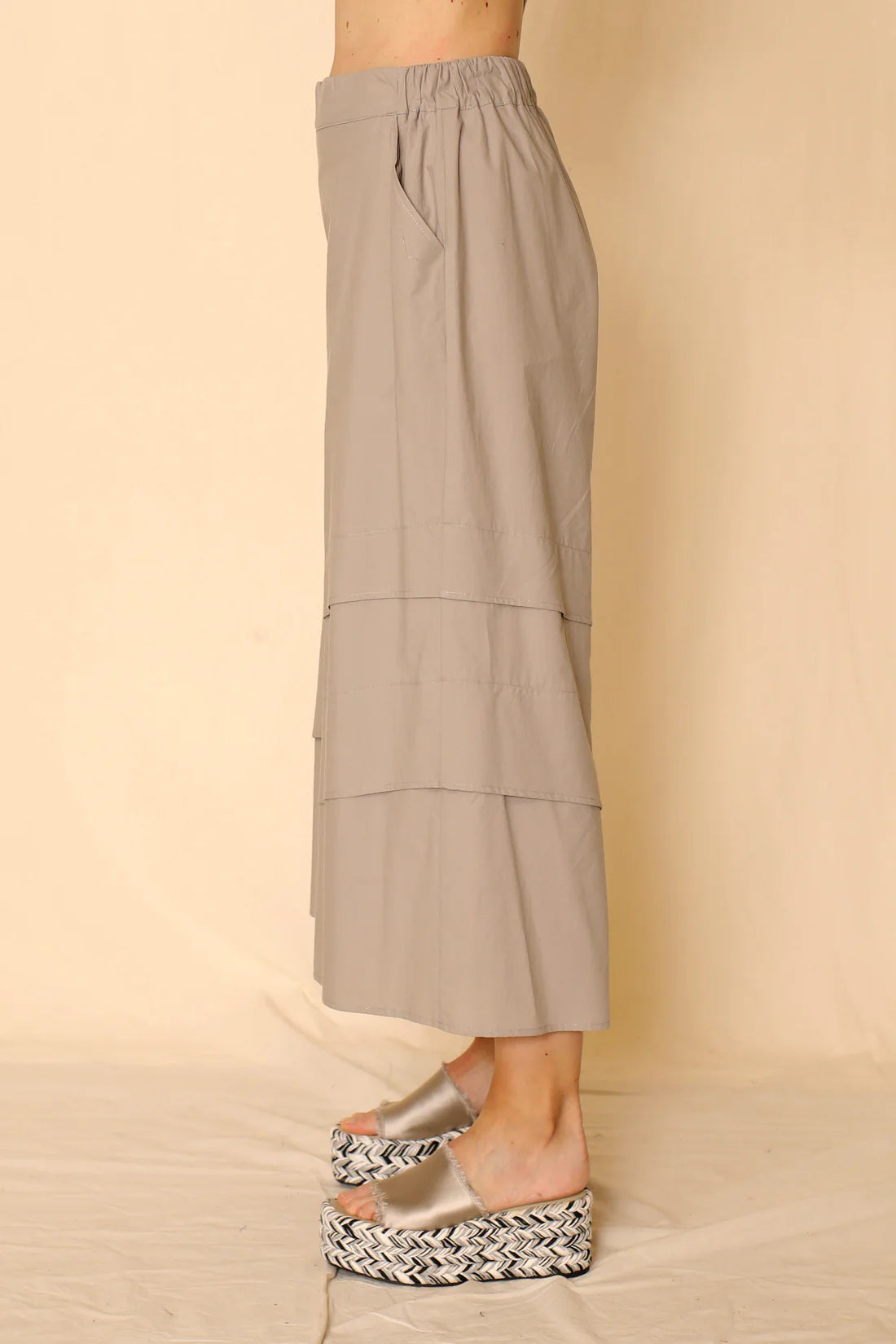 Side view of Maddy Pant on a model.