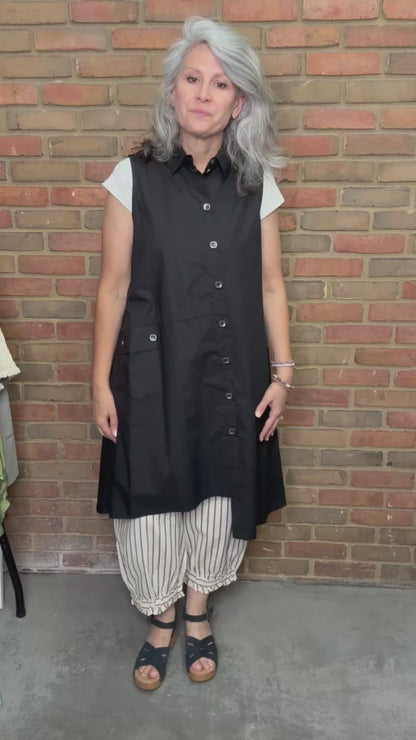 Lark Vest Black